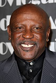 How tall is Louis Gossett Jr?